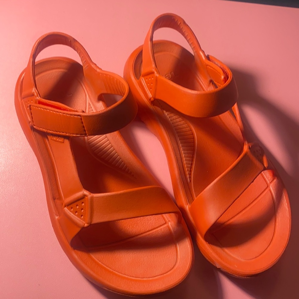 Fiery Red Hurricane Drift Teva Sandal